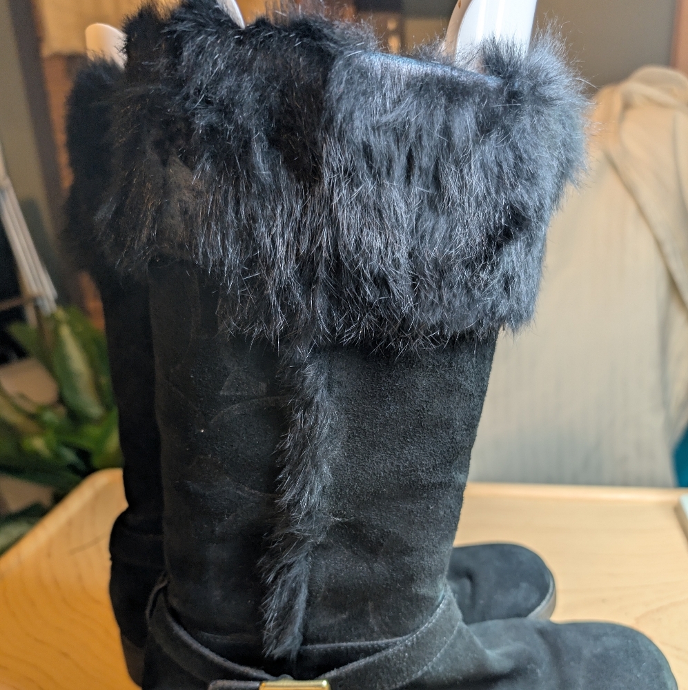 Coach Women's 9.5 Black  Fur Suede Boots